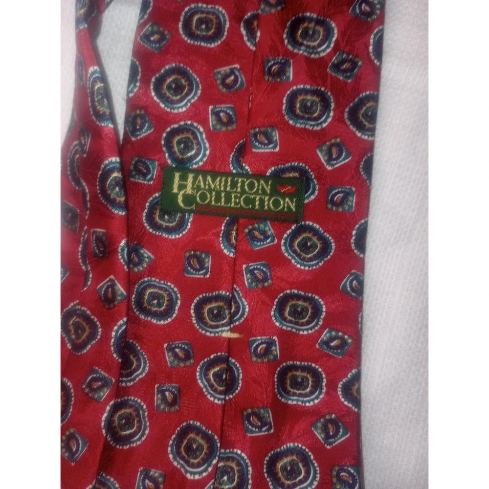 Hamilton Collection Red, Blue Abstract USA Silk‎ Neck Tie 3 1/4 4075